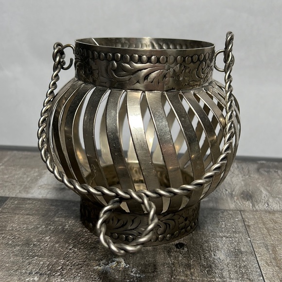 Accents Vintage Silver Metal Basket With A Flower And Leaf Design